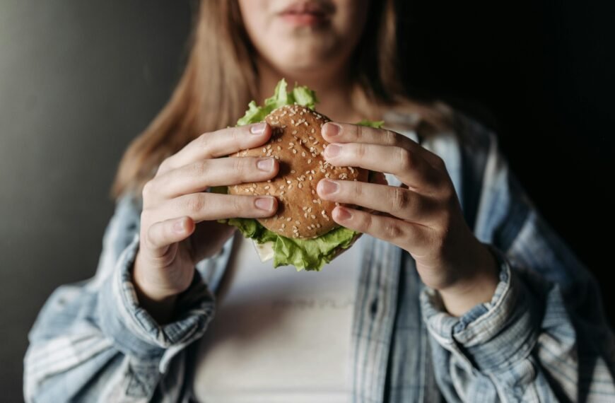 Çocuklarda Obezite: Nedenleri, Sonuçları ve Etkili Mücadele Yöntemleri